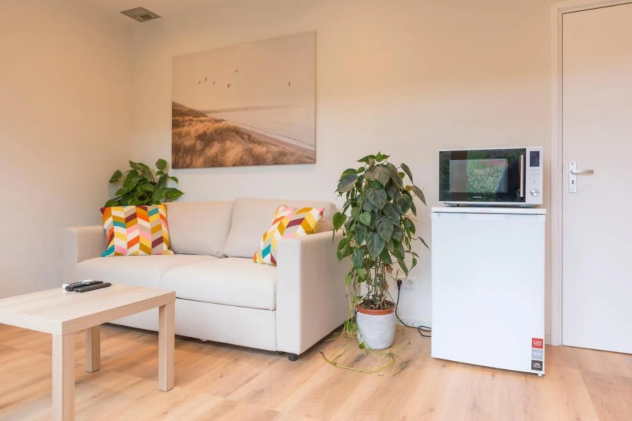 Right Garden Suite In Villa Near Centre And Tue Eindhoven Pansiyon