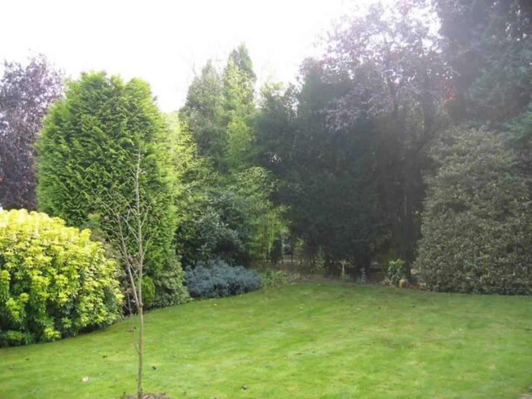 Right Garden Suite In Villa Near Centre And Tue Eindhoven Pansiyon